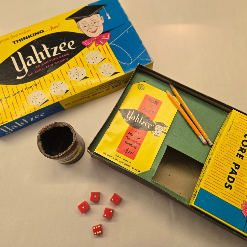 1956 Yahtzee GAME overall for age very good shape (bonus chips not included)